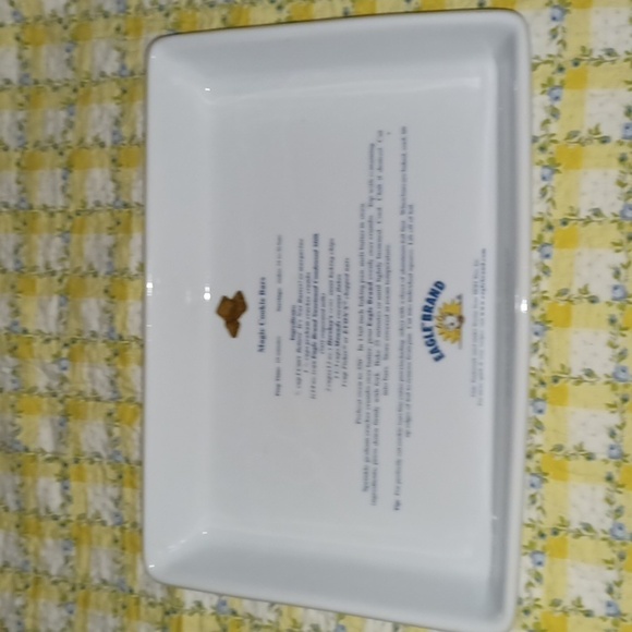 WOODMERE CHINA BAKING DISH - Picture 1 of 4